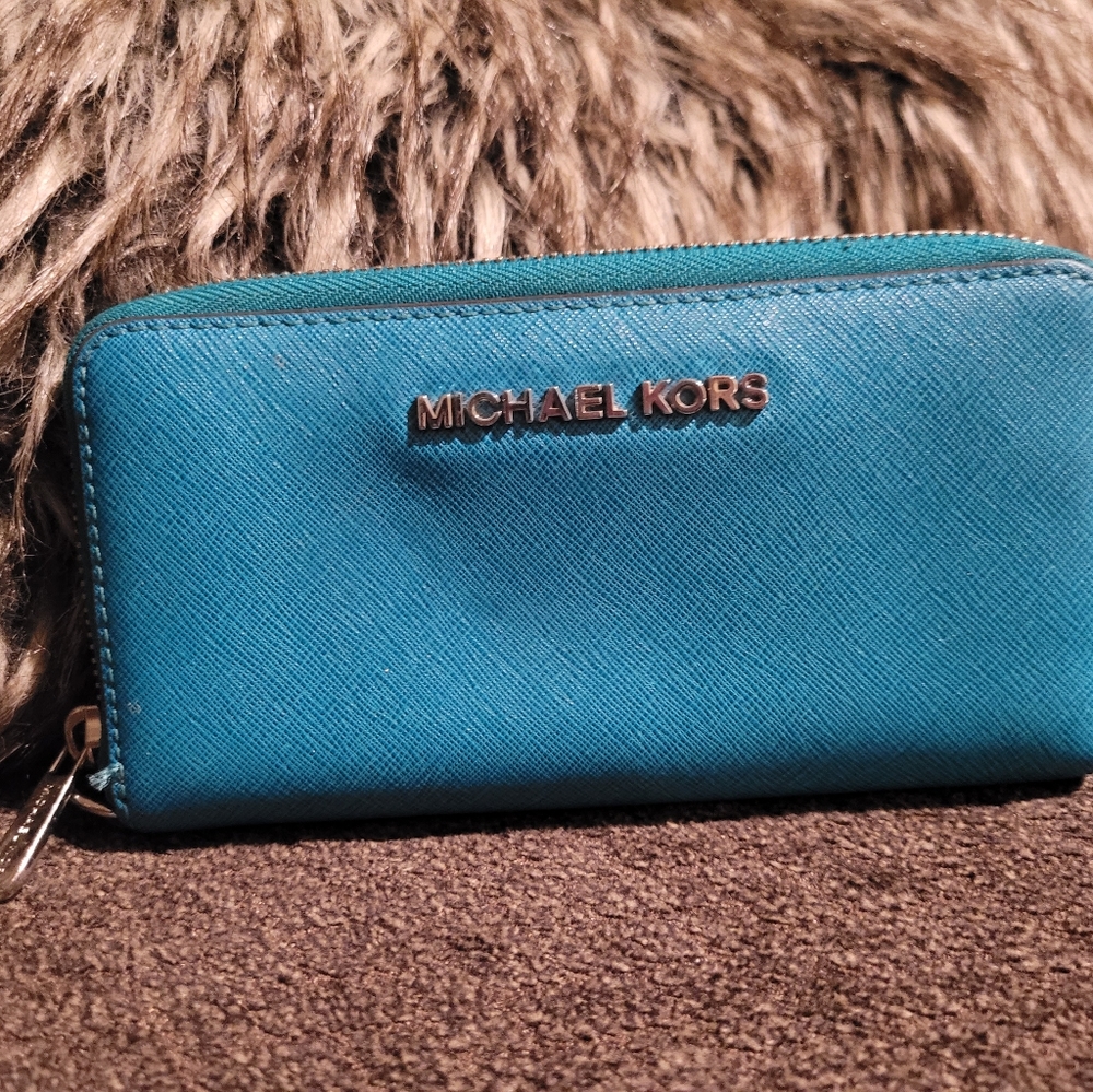 Michael Kors wallet